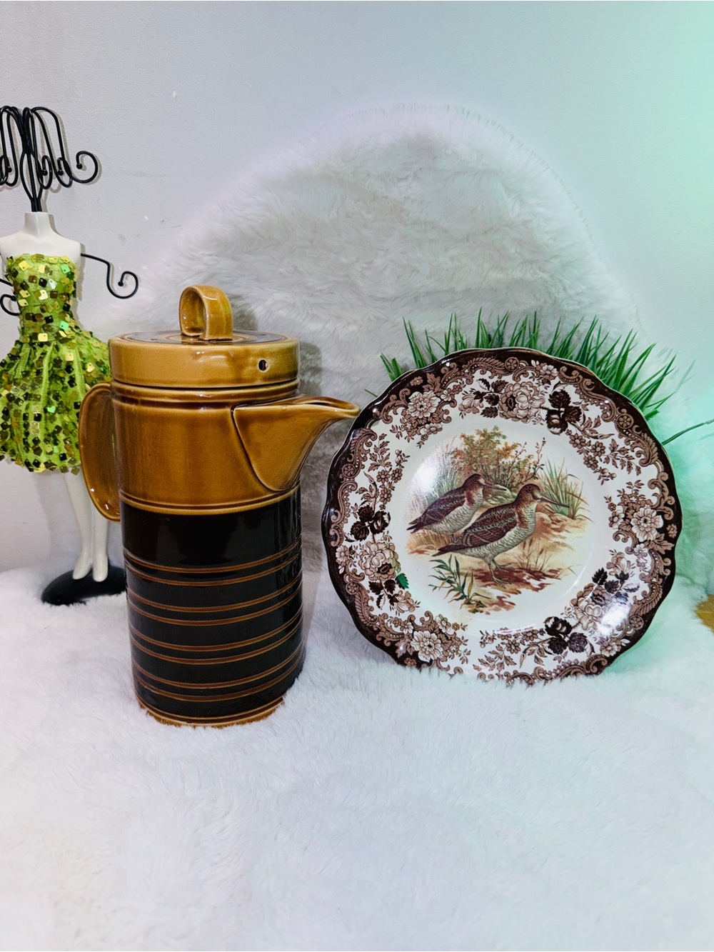 Brown Ceramic Pitcher and Decorative Plate Set - Brown Home Art ☕️
